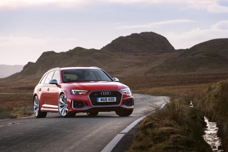  Audi RS4 Avant (B9) 2018 года  (UK) (фото 7 из 40)